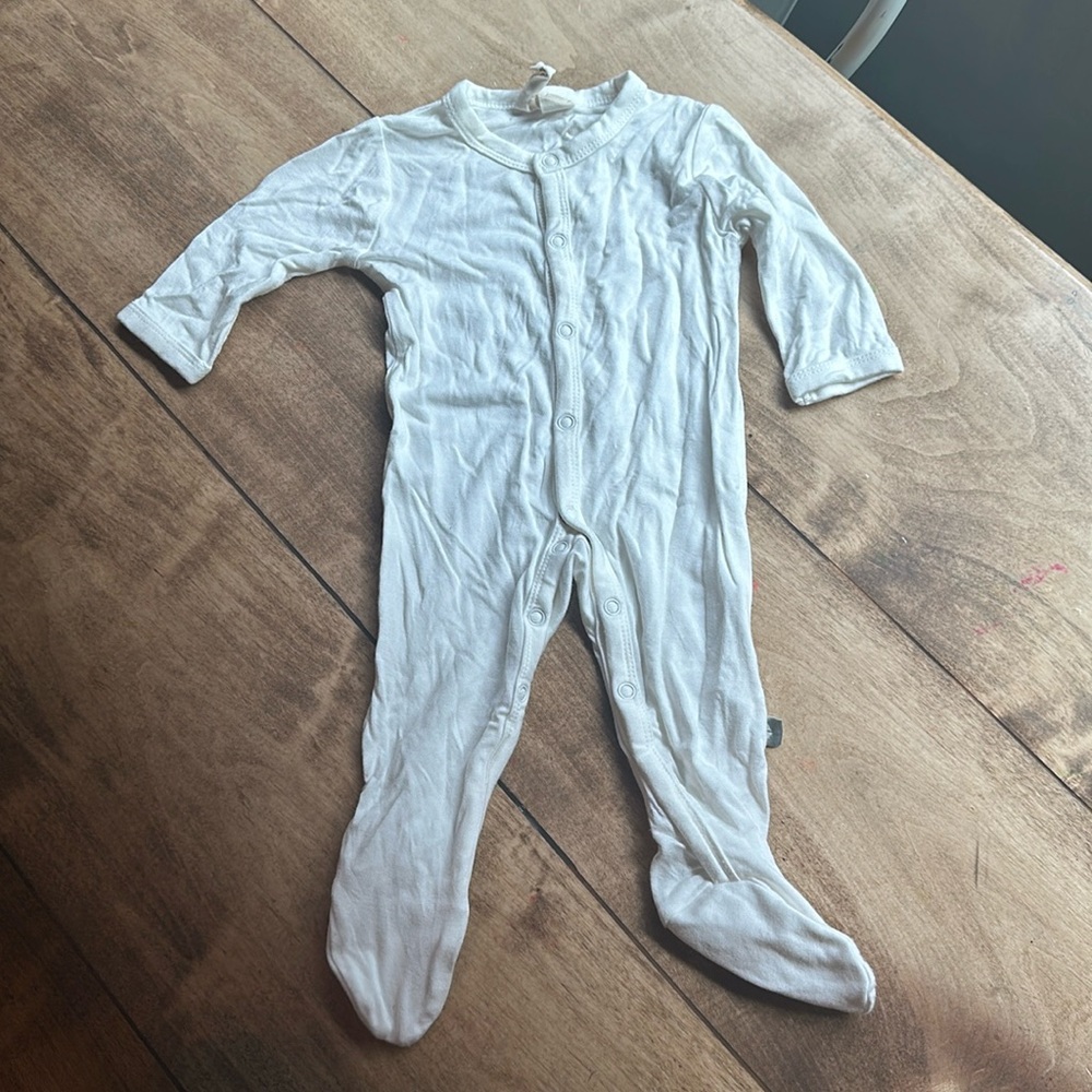 Kyte Baby Newborn footie jammie sleeper